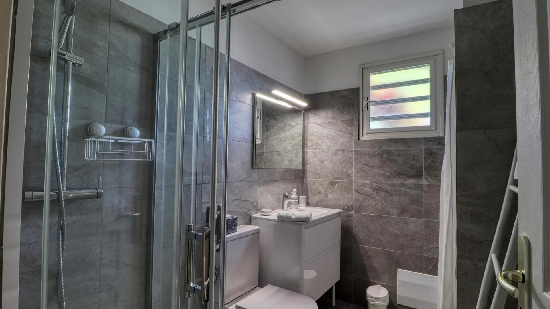 Villa 200M From The Beach Mqsl17 상트루스