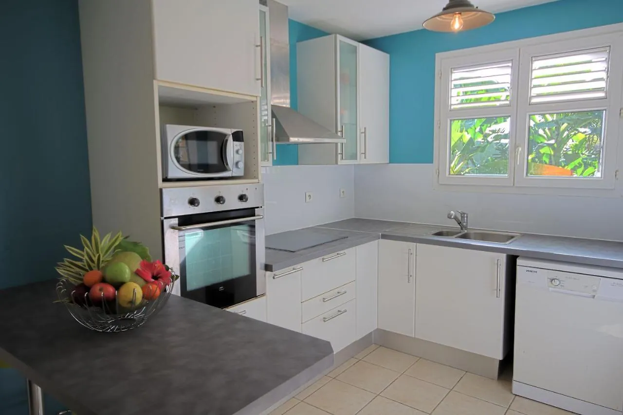 Villa 200M From The Beach Mqsl17 상트루스